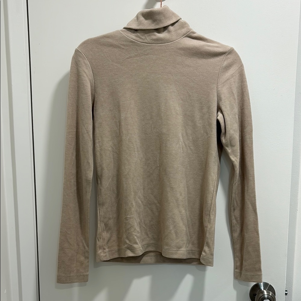 UNIQLO Beige Turtleneck Long Sleeve Top (HEATTECH) NEW!